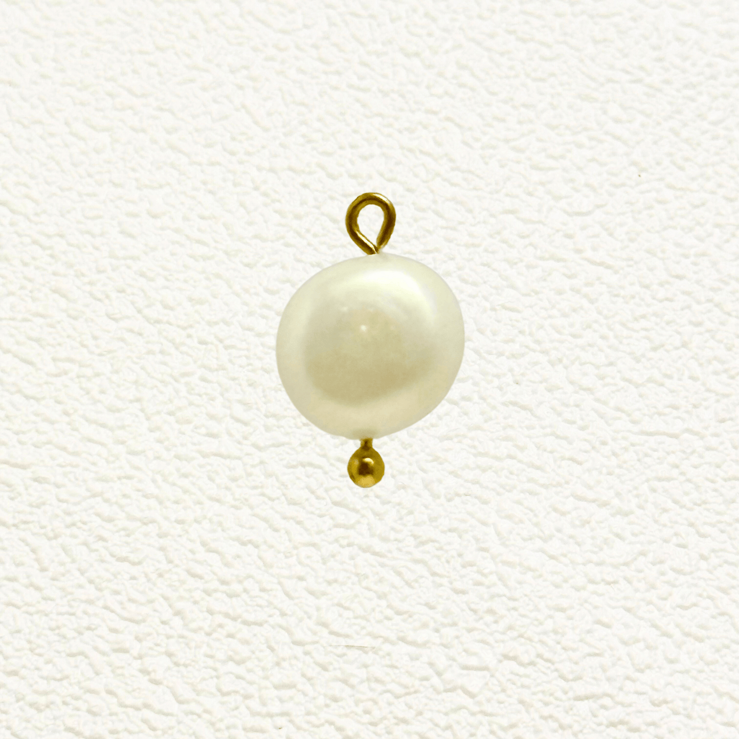 Round white freshwater pearl charm with gold accent, minimalist pearl pendant for custom jewellery