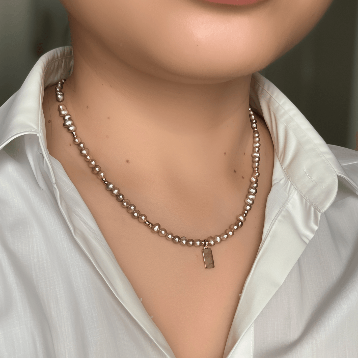 Custom purple pearl necklace with engravable charm in gold or silver – waterproof personalised jewellery.