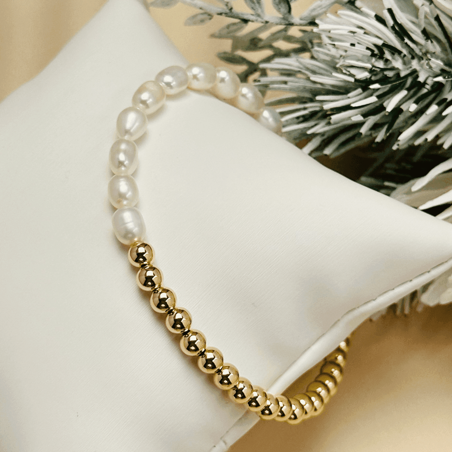 bracelet featuring freshwater pearls and gold-filled or sterling silver beads, elegant handcrafted jewellery by MXW Jewellery