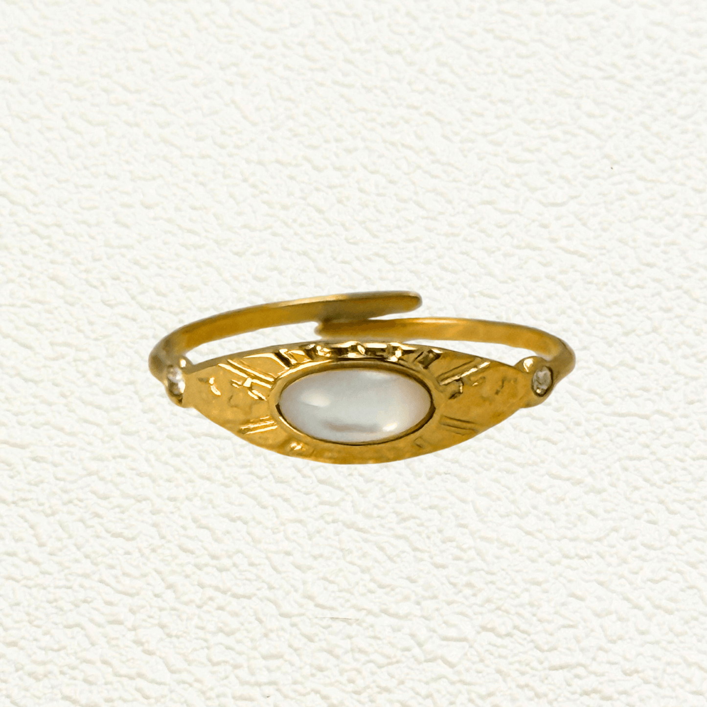 Gold sunburst-engraved adjustable ring with natural white mother-of-pearl, waterproof and hypoallergenic