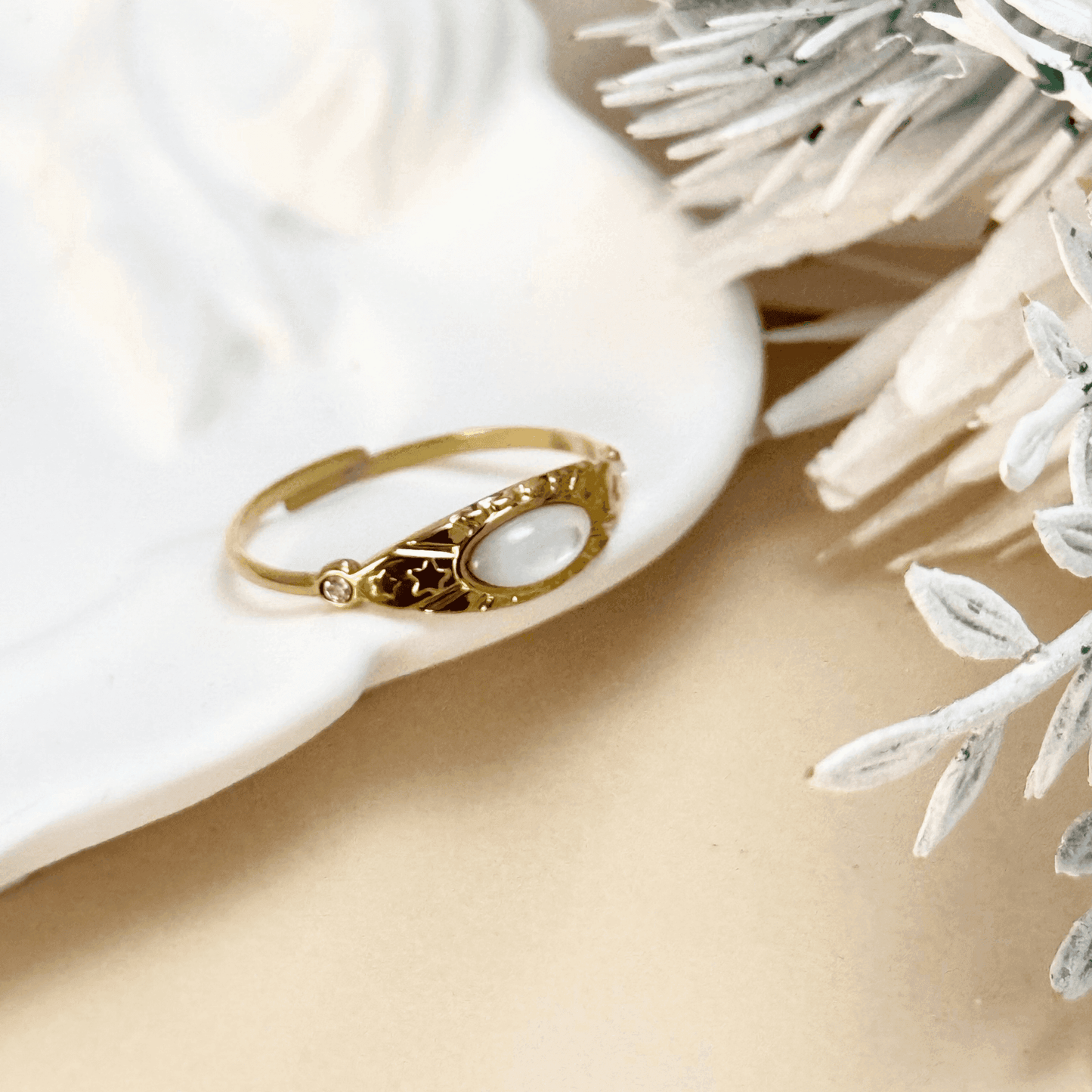 Gold sunburst-engraved adjustable ring with natural white mother-of-pearl, waterproof and hypoallergenic