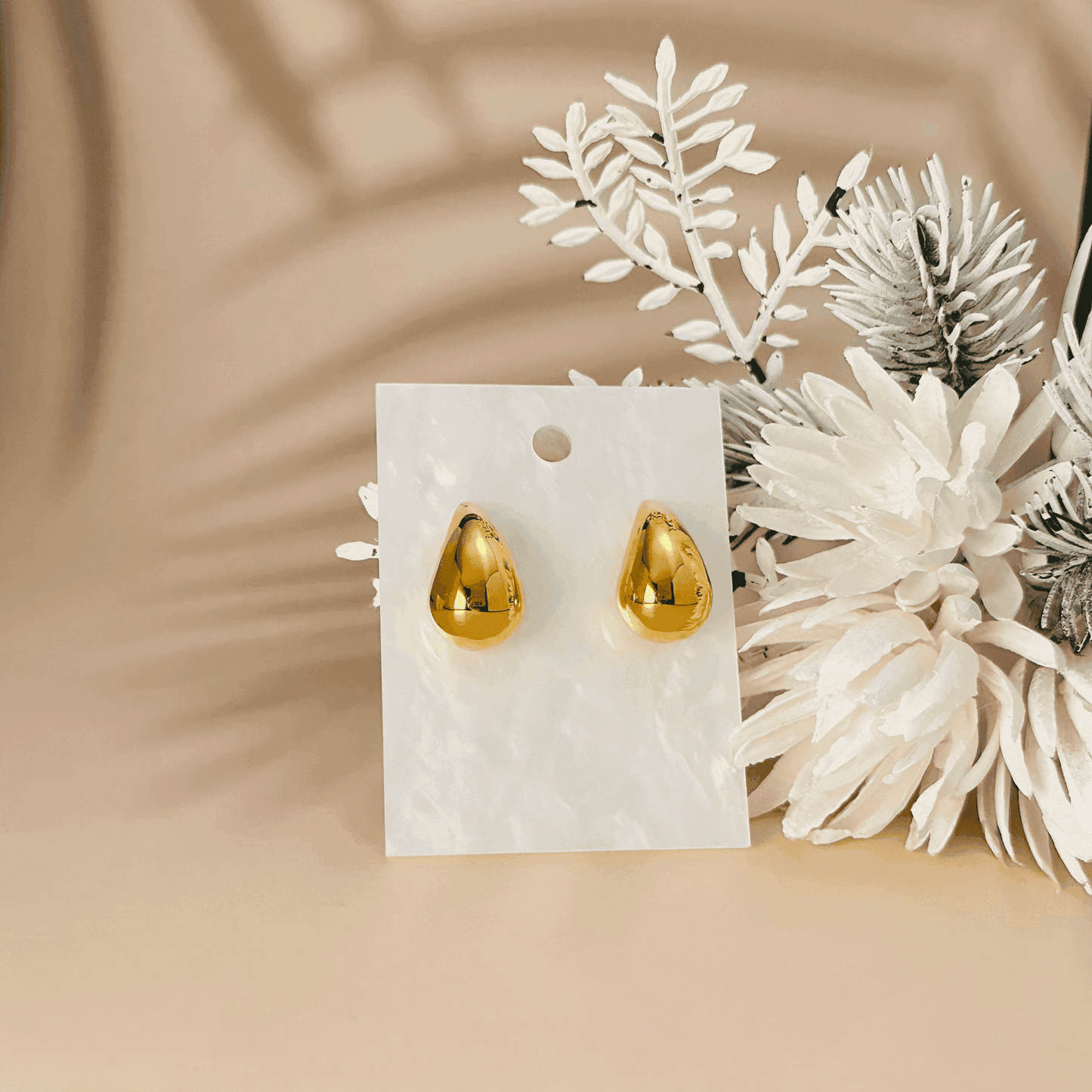 Gold Teardrop Stud Earrings - Minimalist 18K Gold-Plated Stainless Steel Waterproof Earrings