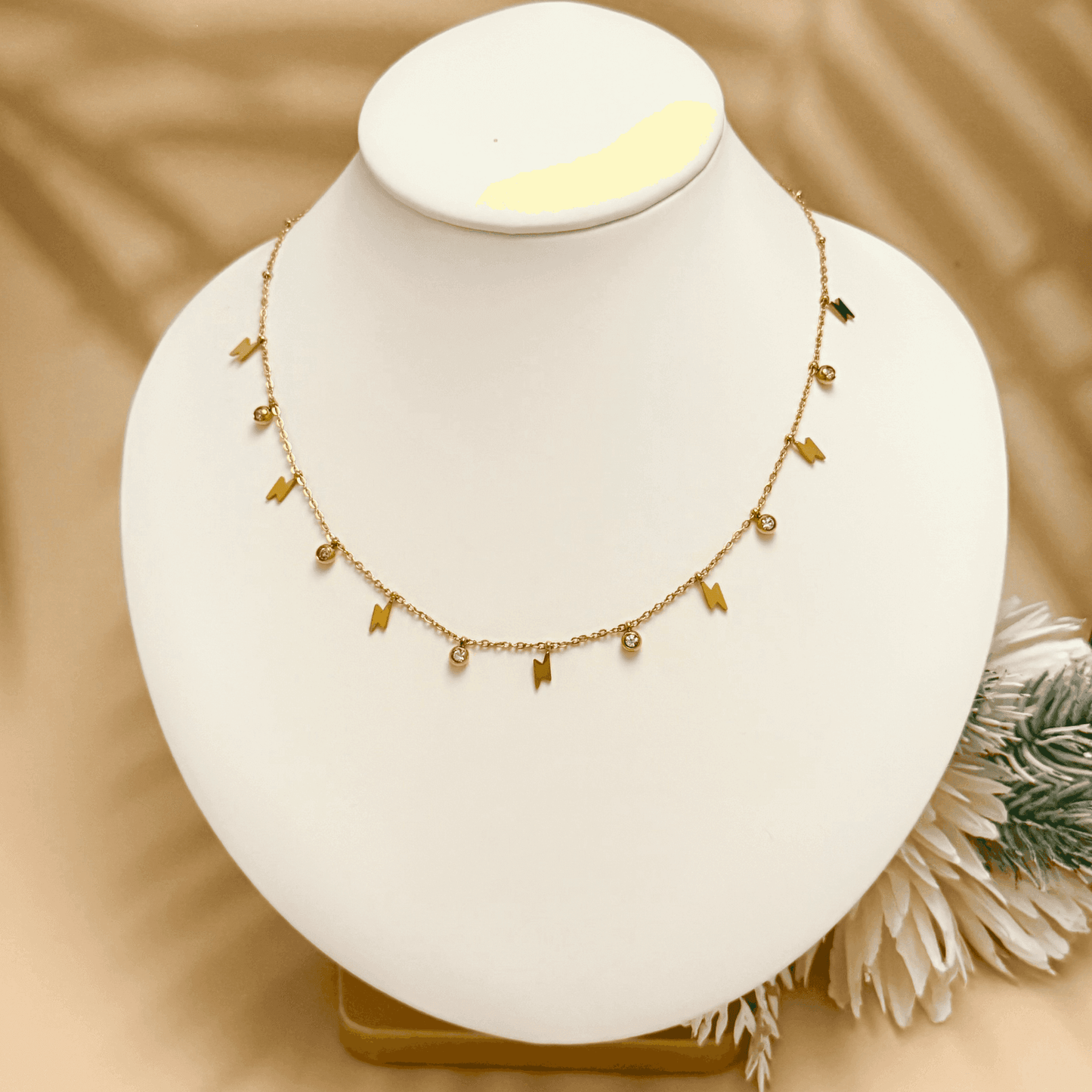 Lightning Bolt & Zircon Gold Necklace – waterproof gold-plated stainless steel with zircon stones and lightning bolt charms