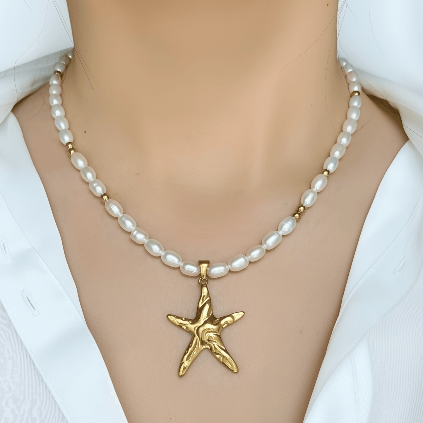 Gold starfish charm necklace with freshwater pearls – ocean-inspired jewellery
