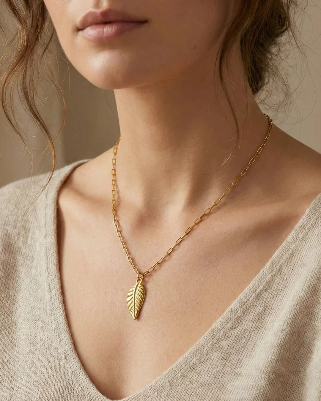 Jewellery inspired by nature and movement, symbolising harmony, calm, and renewal.
