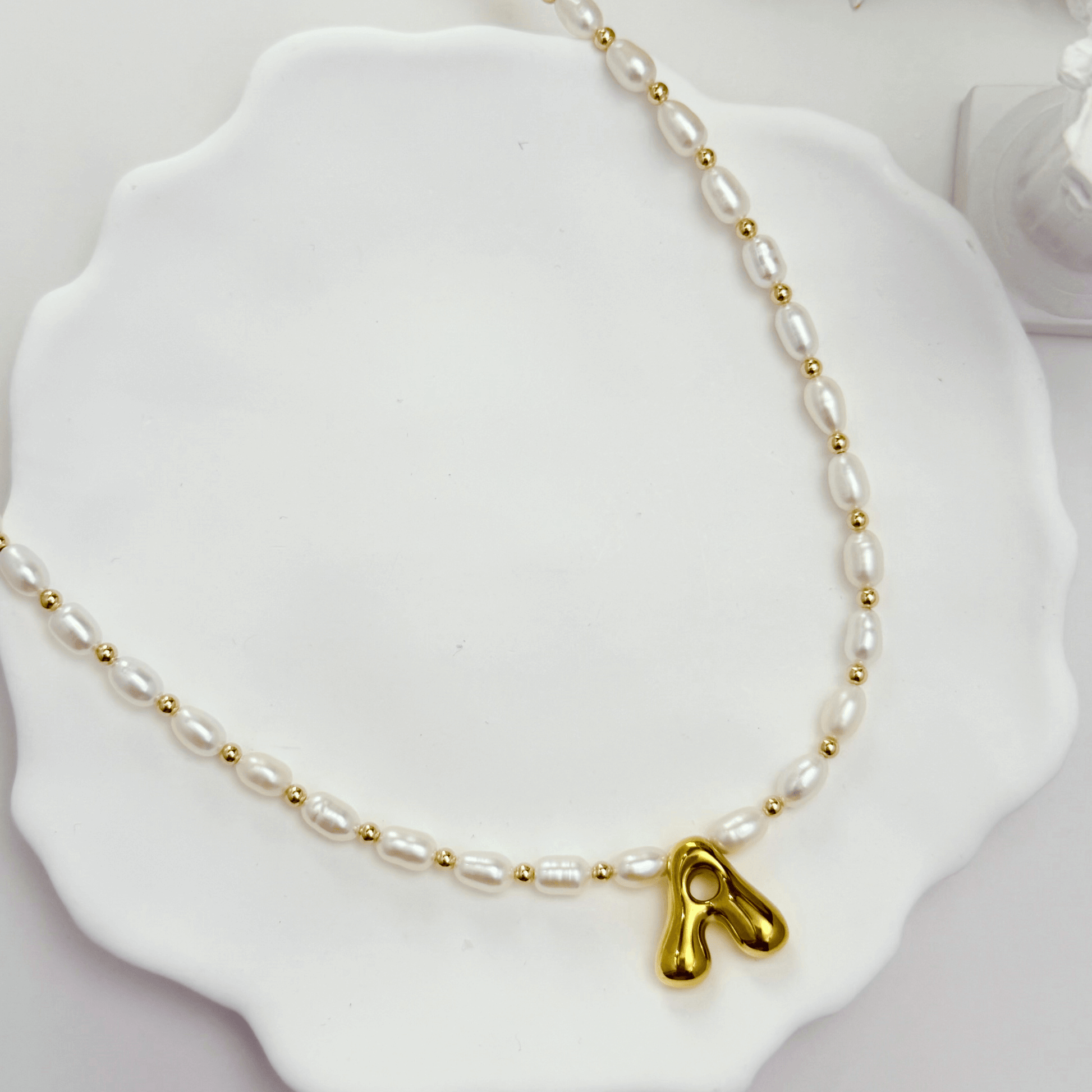 Freshwater Pearl Gold Bubble Initial Necklace – MXW Jewellery