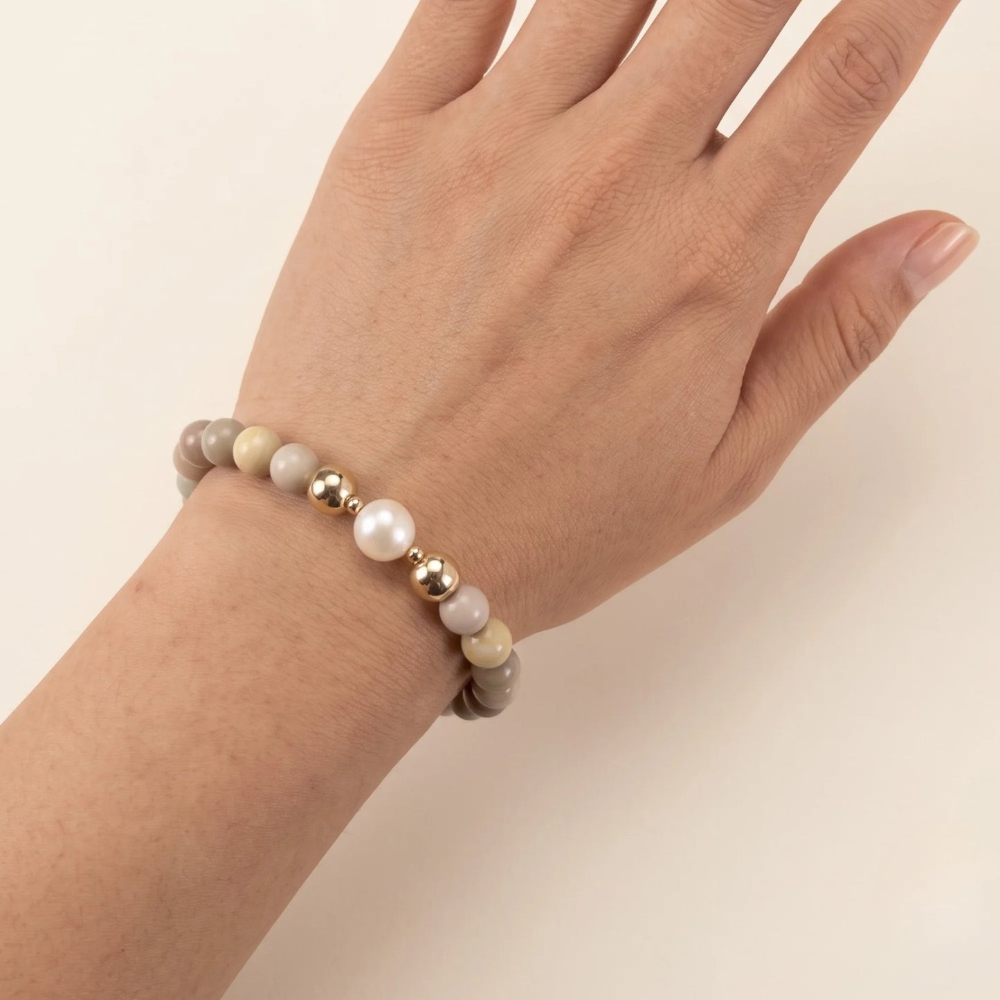 MXW Jewellery Personalised Alashan agate bracelet with freshwater pearl, gold-filled beads and a stamped initial disc.