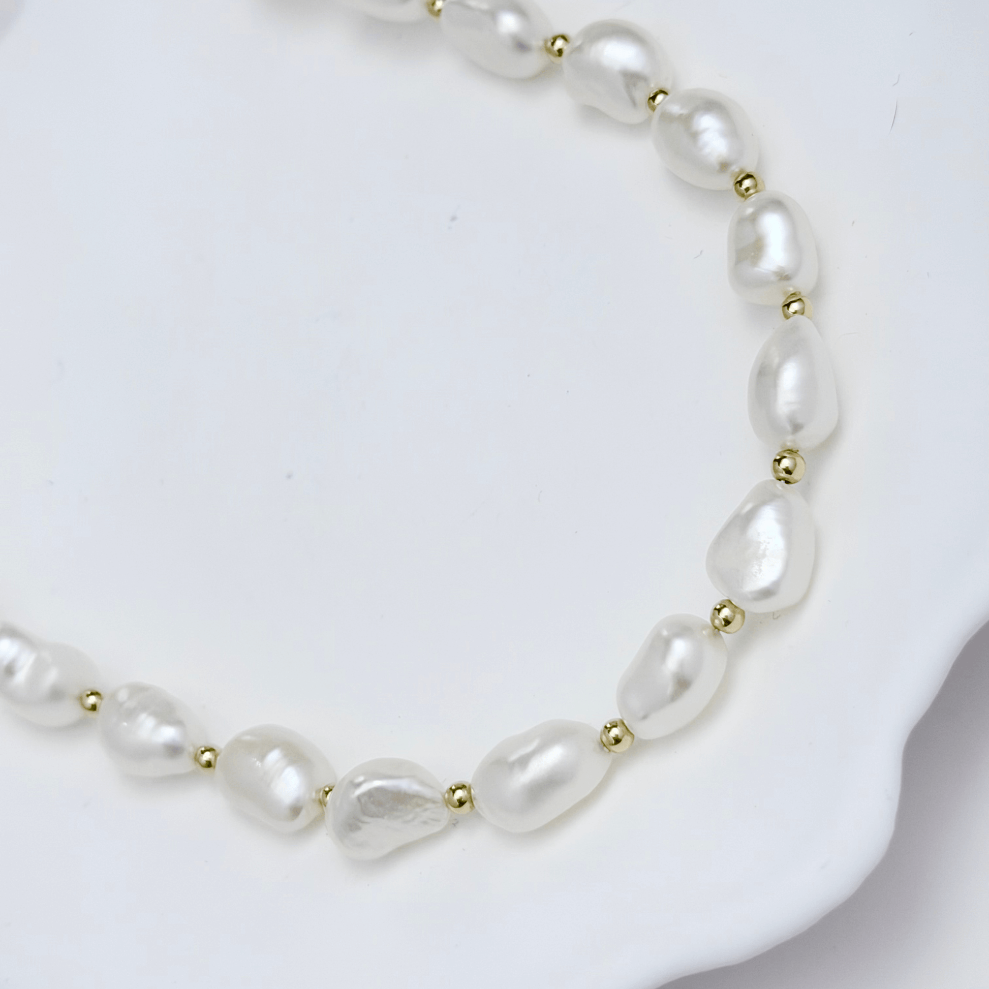 Baroque Freshwater Pearl Gold Beaded Necklace – MXW Jewellery