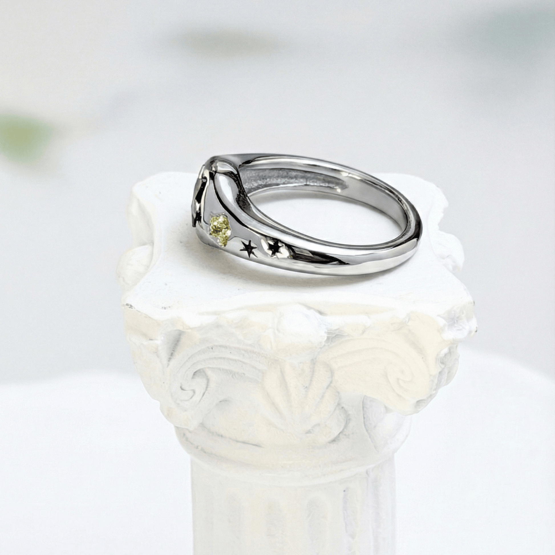silver star ring with gemstone, celestial jewellery, mxw jewellery product