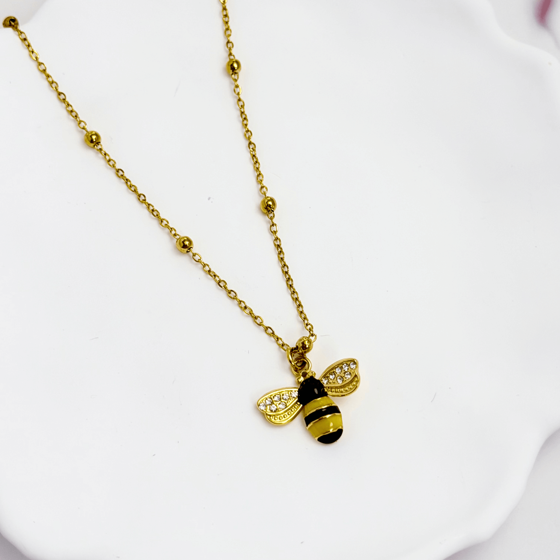 Gold Bee Necklace – MXW Jewellery