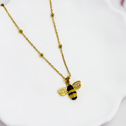 Gold Bee Necklace – MXW Jewellery