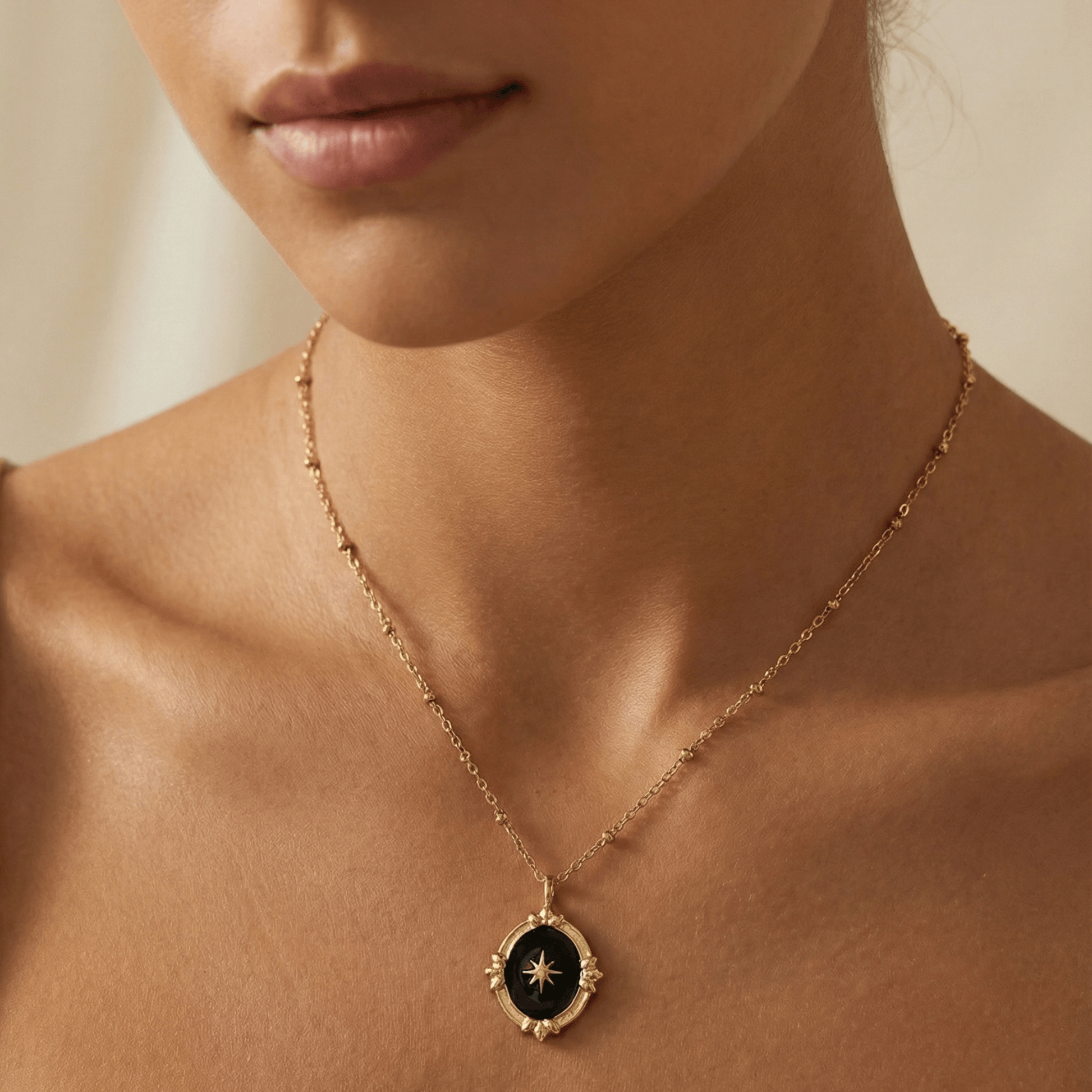 Gold Black Star Medallion Necklace – MXW Jewellery