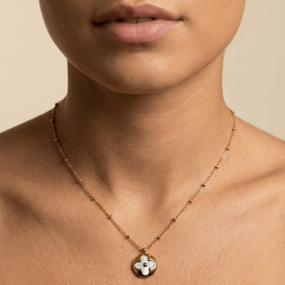 Gold Mother-of-Pearl Clover Disc Necklace – MXW Jewellery