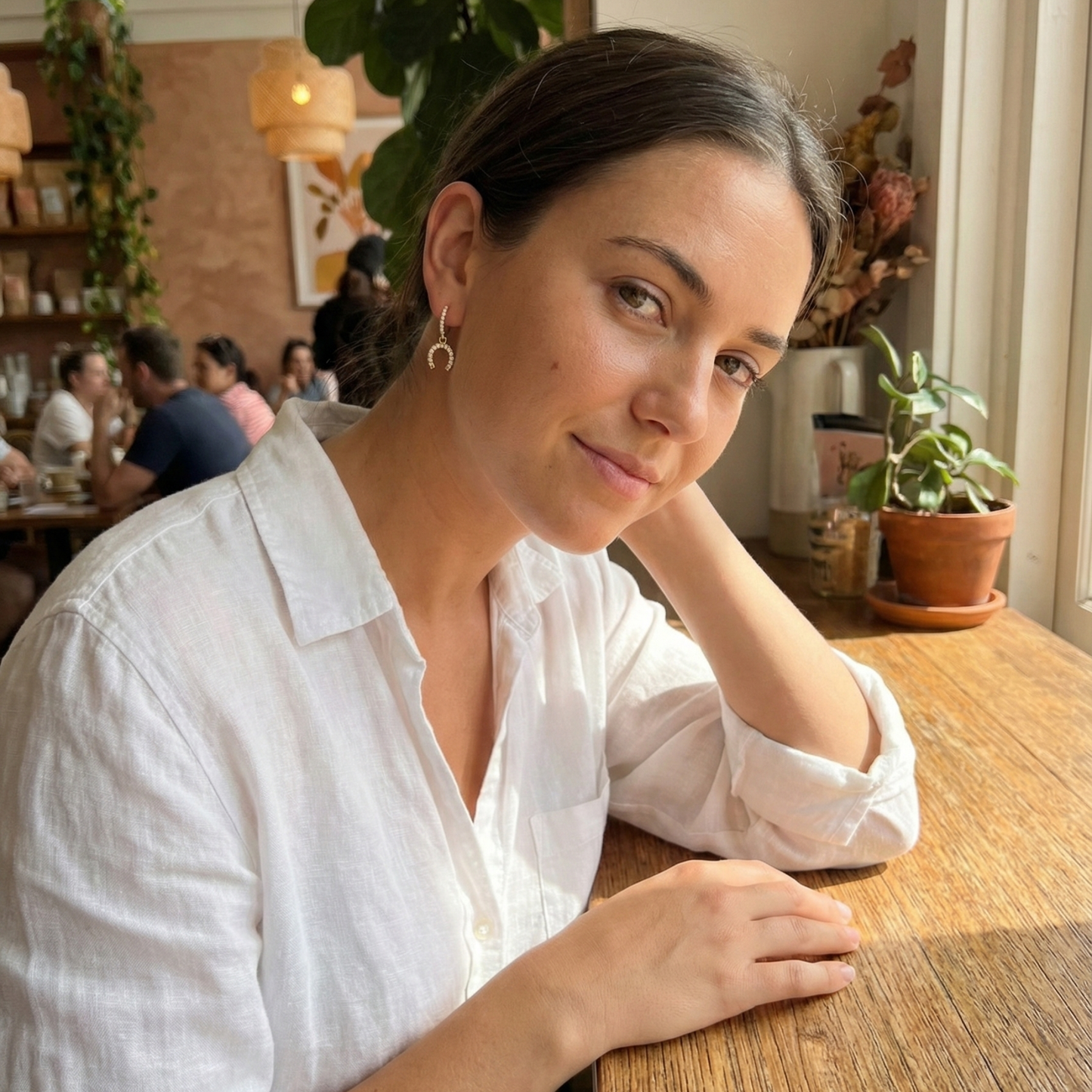 Gold Pavé Horseshoe Drop Earrings – MXW Jewellery