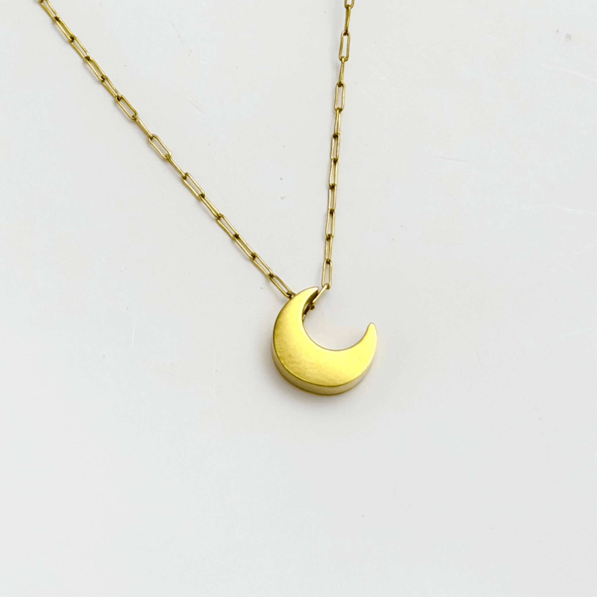 Gold Petite Crescent Moon Necklace – MXW Jewellery