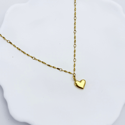 Gold Petite Heart Necklace – MXW Jewellery