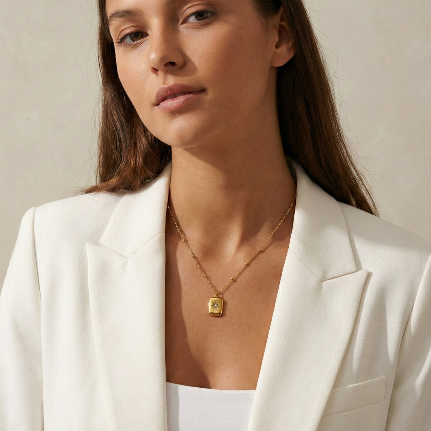 Gold Starburst Rectangular Pendant Necklace – MXW Jewellery