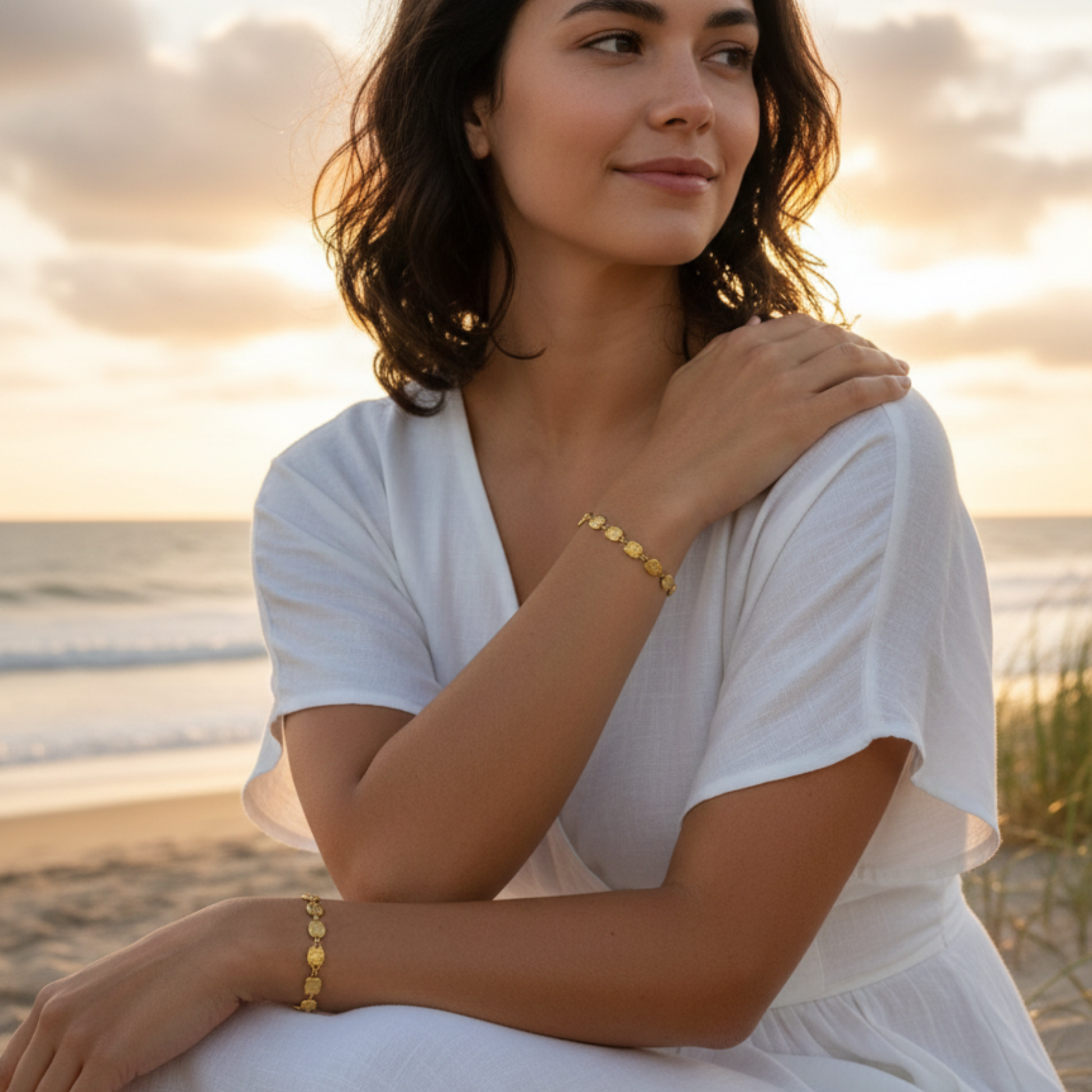 Gold Textured Square Link Chain Bracelet – MXW Jewellery