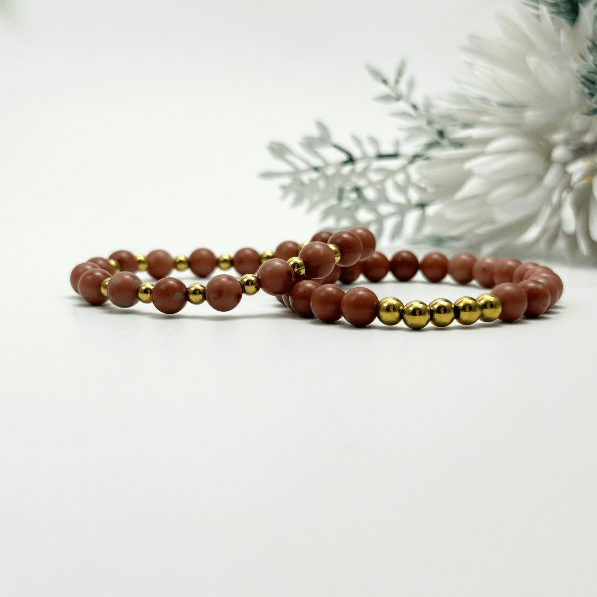 peach jade stretch bracelet set with gold accents – natural gemstone jewellery
