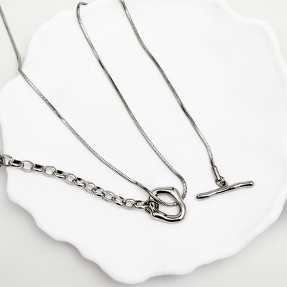 silver asymmetric T-bar lariat necklace with mixed chain design