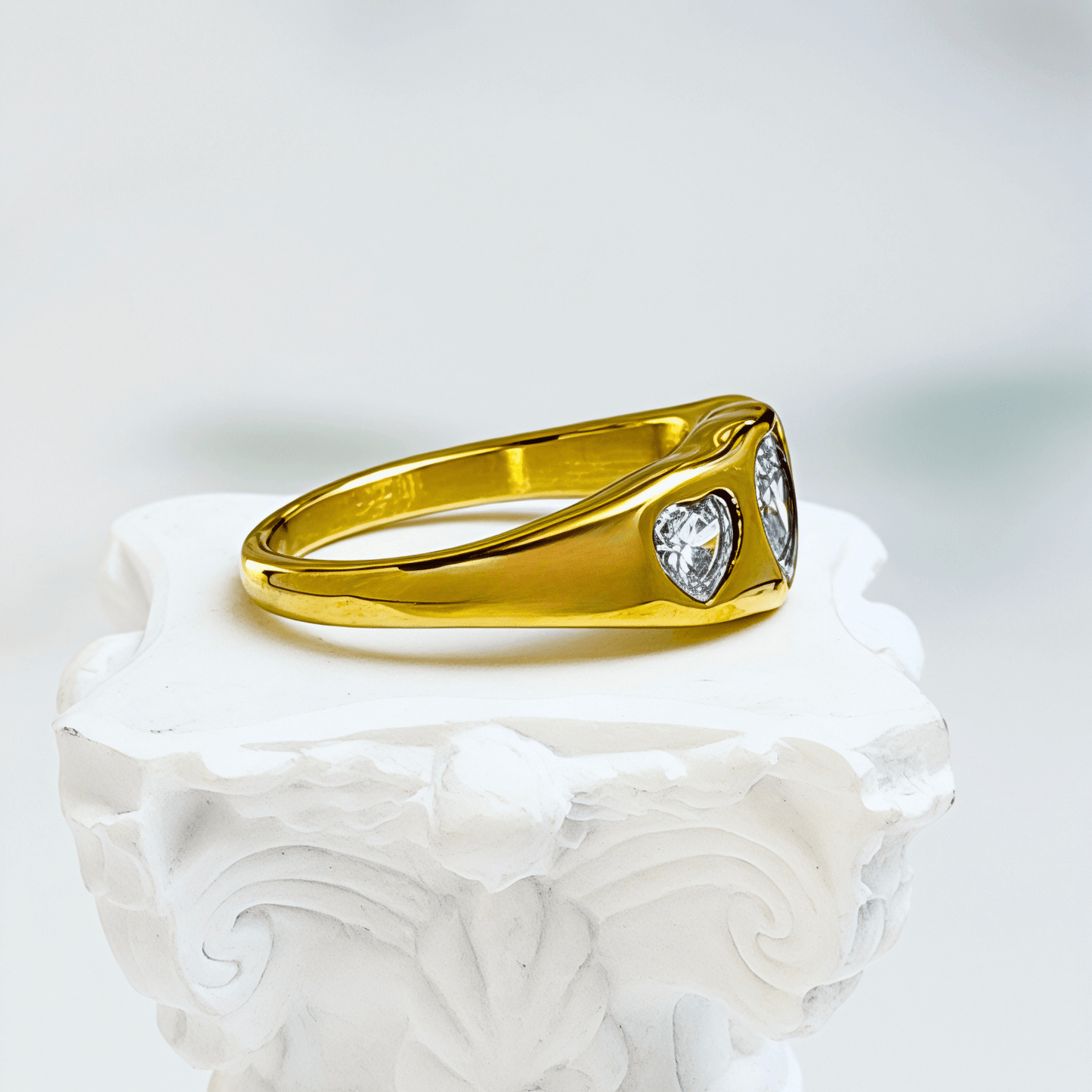 gold waterproof ring with polished finish and high-quality zircon sparkle